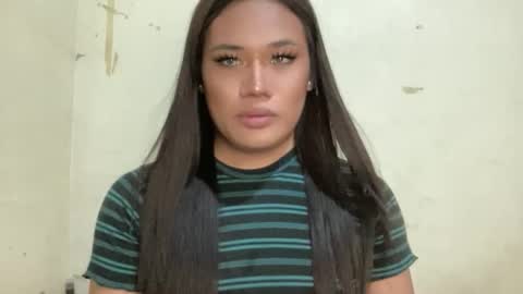 AMARA - FOLLOW ME AND THUMBS UP online show from April 8, 2026, 10:48 am