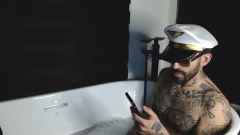 BadCouple  online show from February 12, 2026, 12:27 am