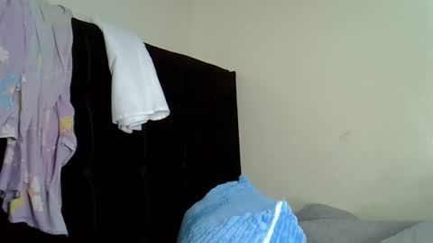 baddie_bunnie online show from November 22, 2025, 2:10 am