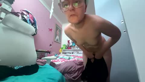 baddieprettypussy online show from June 27, 2026, 11:37 am
