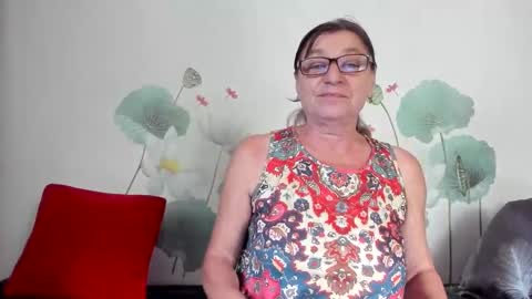 Gina online show from September 12, 2025, 6:46 am