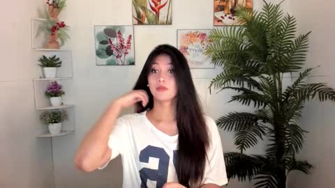 Joshaine online show from November 14, 2025, 3:33 pm