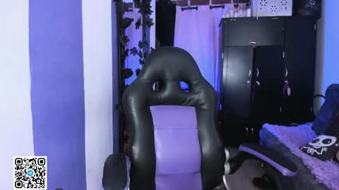        Please help me to reach 100 thumbs up online show from April 10, 2026, 7:07 pm