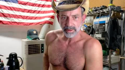 Snapshot of badnightwolf chatting on September 11, 2025, 3:06 am Silver online show from September 11, 2025, 3:06 am