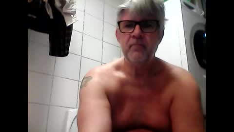 Snapshot of baggelina75 chatting on January 8, 2025, 4:34 am baggelina75 online show from January 8, 2025, 4:34 am