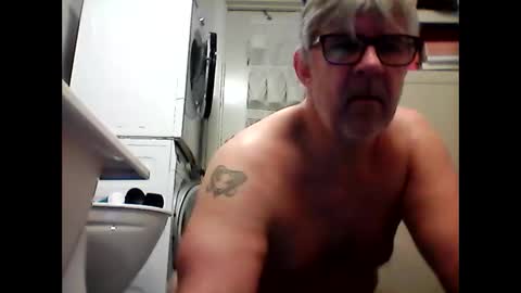 Snapshot of baggelina75 chatting on January 30, 2025, 11:11 am baggelina75 online show from January 30, 2025, 11:11 am