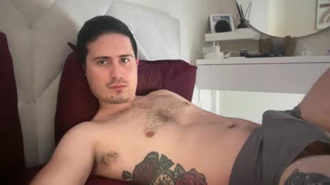 bagvag0 online show from December 1, 2025, 9:58 am