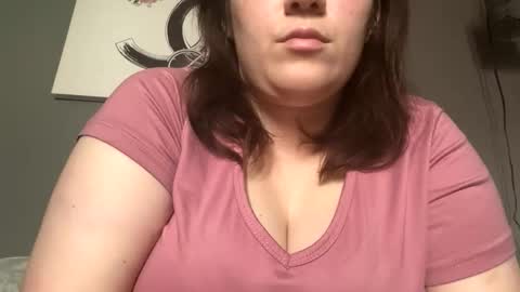 bailey_bee_ online show from May 31, 2026, 6:42 pm