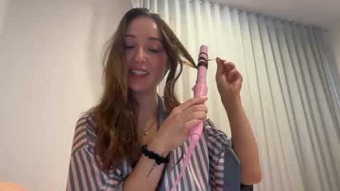 Snapshot of baileyrosee chatting on March 22, 2026, 10:57 pm baileyrosee online show from March 22, 2026, 10:57 pm