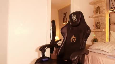 ballesteros_ online show from April 20, 2026, 9:23 am