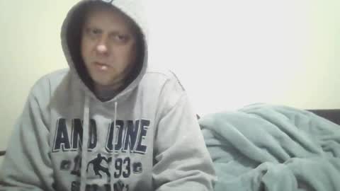 Snapshot of ballzrockwell chatting on October 15, 2025, 12:05 pm ballzrockwell online show from October 15, 2025, 12:05 pm