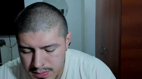 Snapshot of baltazardupont chatting on May 22, 2026, 4:30 am Andres - online show from May 22, 2026, 4:30 am