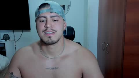 Snapshot of baltazardupont chatting on May 23, 2026, 4:18 am Andres - online show from May 23, 2026, 4:18 am