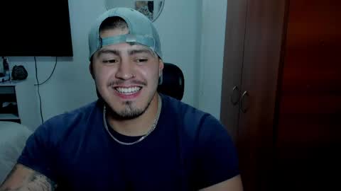 Snapshot of baltazardupont chatting on May 27, 2026, 3:14 am Andres - online show from May 27, 2026, 3:14 am