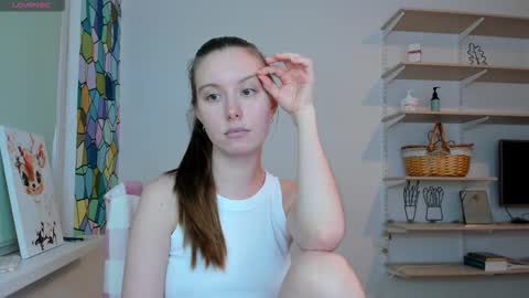 Kira online show from November 4, 2025, 1:38 am