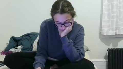 bambiboo8113 online show from October 1, 2025, 7:47 am