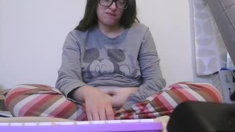 bambiboo8113 online show from October 29, 2025, 9:27 pm