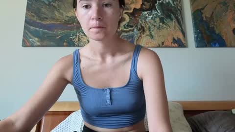 bambifarrina online show from April 23, 2026, 5:15 pm