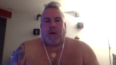 banana5289 online show from April 2, 2026, 2:04 pm