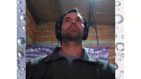 Ezequiel online show from March 8, 2025, 11:39 pm