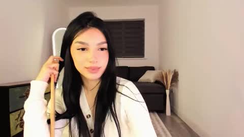 Snapshot of bandita_ chatting on June 10, 2026, 11:35 pm Bandita online show from June 10, 2026, 11:35 pm