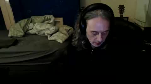 bangintoleather online show from March 8, 2026, 2:37 am