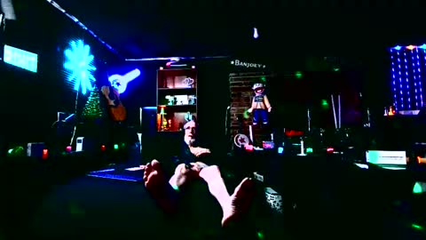 BANJOEY online show from April 17, 2026, 2:47 am