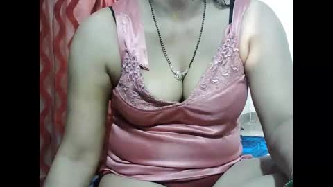 Snapshot of bannynew chatting on October 13, 2025, 10:37 am Bannynew online show from October 13, 2025, 10:37 am