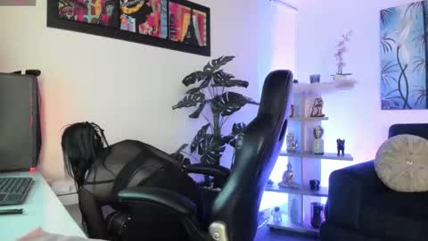 Snapshot of baphy_baby chatting on October 30, 2025, 7:36 pm Gabi online show from October 30, 2025, 7:36 pm