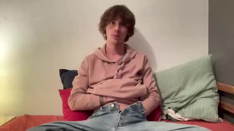 baptisteriviere online show from December 23, 2024, 10:33 pm