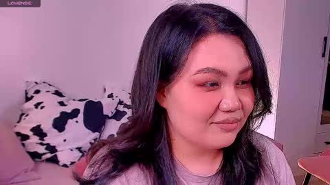 Barbie Kim online show from November 9, 2025, 5:00 pm