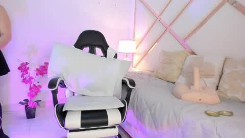 Barbara  online show from October 10, 2025, 2:21 am