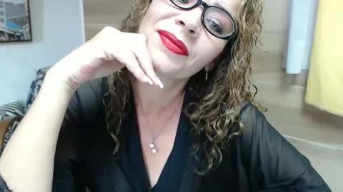 BARBARA DOMME online show from September 10, 2025, 3:45 pm