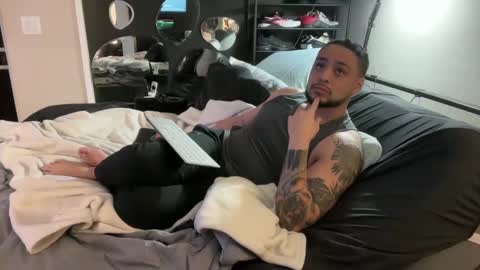 Barbic online show from December 7, 2024, 2:31 am