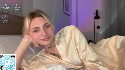 Snapshot of barbie_bi chatting on October 2, 2025, 6:37 pm My name is Molly. Please say hello I like talking to you. If you have any wishes or obscene desires please use the tip menu online show from October 2, 2025, 6:37 pm