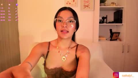  independet model online show from September 30, 2025, 10:59 pm