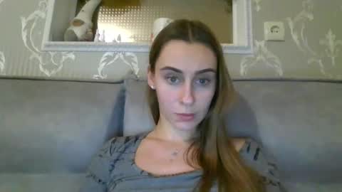 Snapshot of barbie_giirls_ chatting on February 4, 2025, 7:22 pm Kate online show from February 4, 2025, 7:22 pm