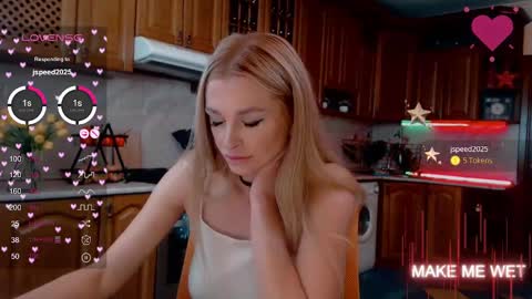 Snapshot of barbie_kiss1 chatting on January 15, 2025, 4:15 am barbie online show from January 15, 2025, 4:15 am