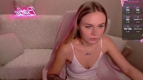 Lilli 3 online show from November 11, 2025, 3:17 am