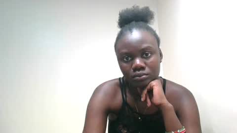 Snapshot of barbie_queen2 chatting on June 18, 2026, 9:41 pm queen online show from June 18, 2026, 9:41 pm