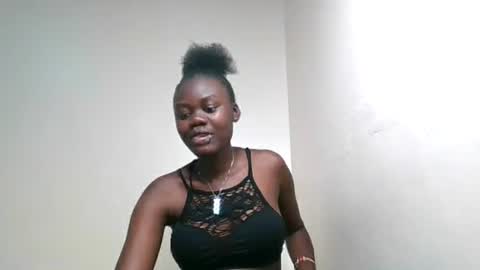 Snapshot of barbie_queen2 chatting on June 19, 2026, 9:46 am queen online show from June 19, 2026, 9:46 am
