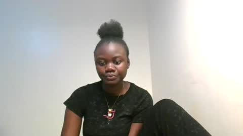 Snapshot of barbie_queen2 chatting on June 20, 2026, 9:56 am queen online show from June 20, 2026, 9:56 am