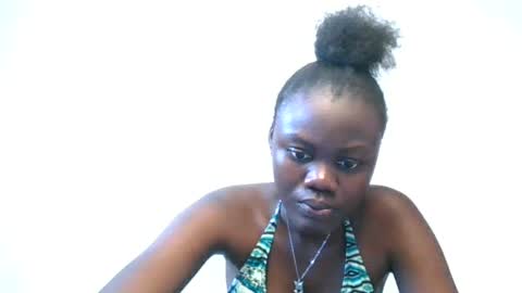 Snapshot of barbie_queen2 chatting on June 21, 2026, 8:50 am queen online show from June 21, 2026, 8:50 am