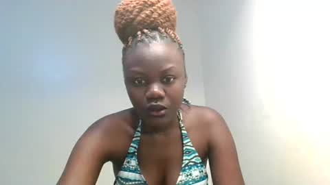 Snapshot of barbie_queen2 chatting on June 24, 2026, 8:13 am queen online show from June 24, 2026, 8:13 am