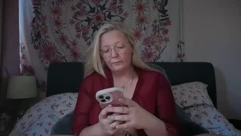 Snapshot of barbiegirl966 chatting on May 25, 2026, 9:48 am barbiegirl966 online show from May 25, 2026, 9:48 am