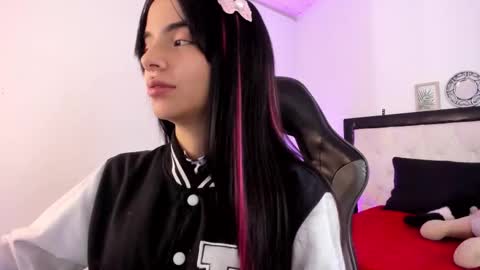 Snapshot of barbieteeen chatting on November 30, 2025, 4:49 am Barbie... online show from November 30, 2025, 4:49 am