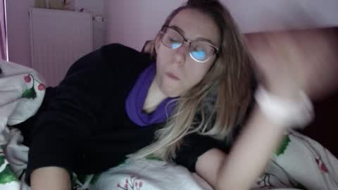 Lena online show from February 5, 2026, 9:03 am