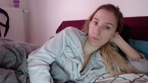 Lena online show from March 11, 2026, 7:47 am