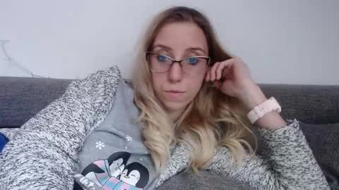 Lena online show from March 29, 2026, 10:37 am