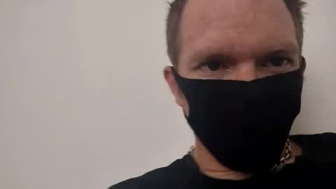 barniemay1 online show from October 8, 2025, 9:01 pm